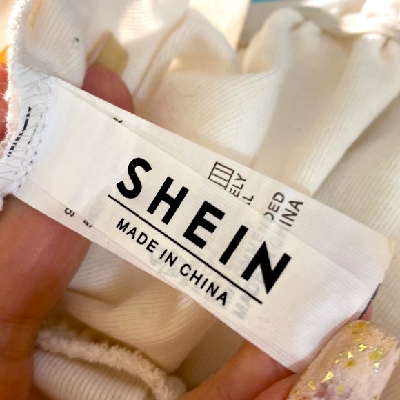 Bardot style stretchy gathered bust, peasant style crop top - Picture 4 of 5